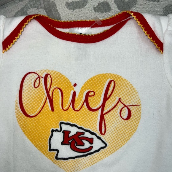 KC Chiefs Baby girl One piece - Picture 3 of 4